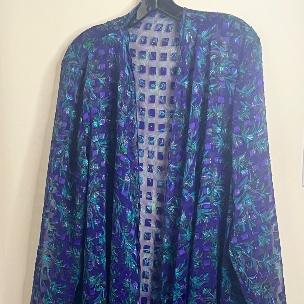 Purple/Blue Lace, Floral, Sheer Duster. One size, no brand name/no tags, thrift
